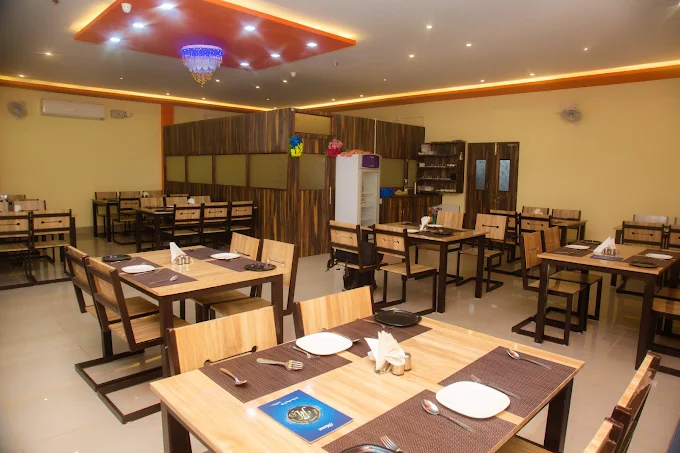 Hotel 7 Family Restaurant