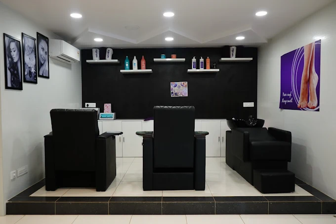 Naturals Salon